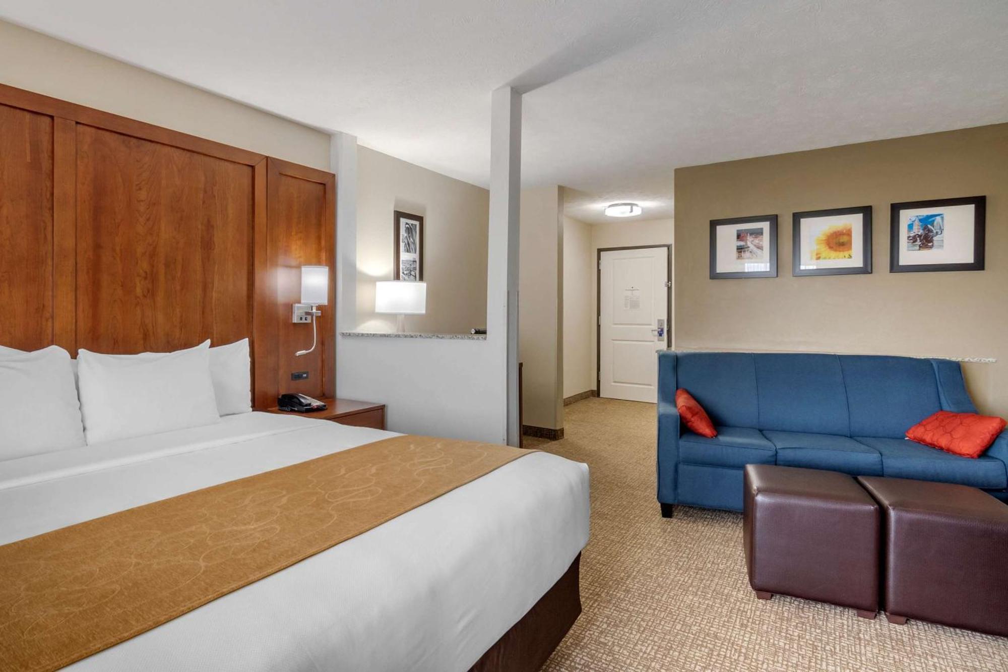 Comfort Suites Speedway - Kansas City Extérieur photo